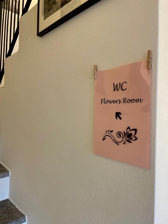 1912 - Flowers Room - Budget For Young Locarno Kültér fotó